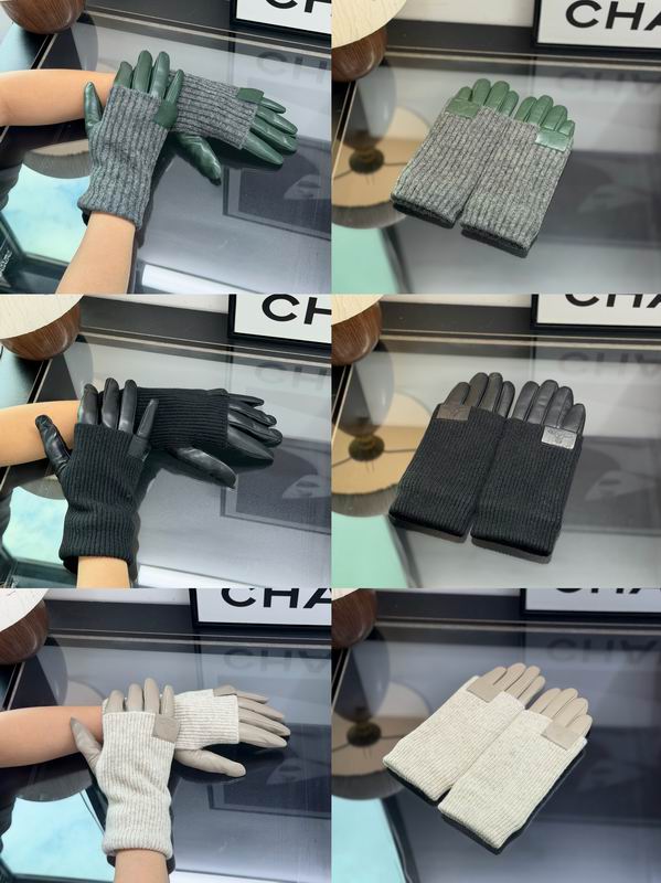 Vivienne Westwood Gloves 0823